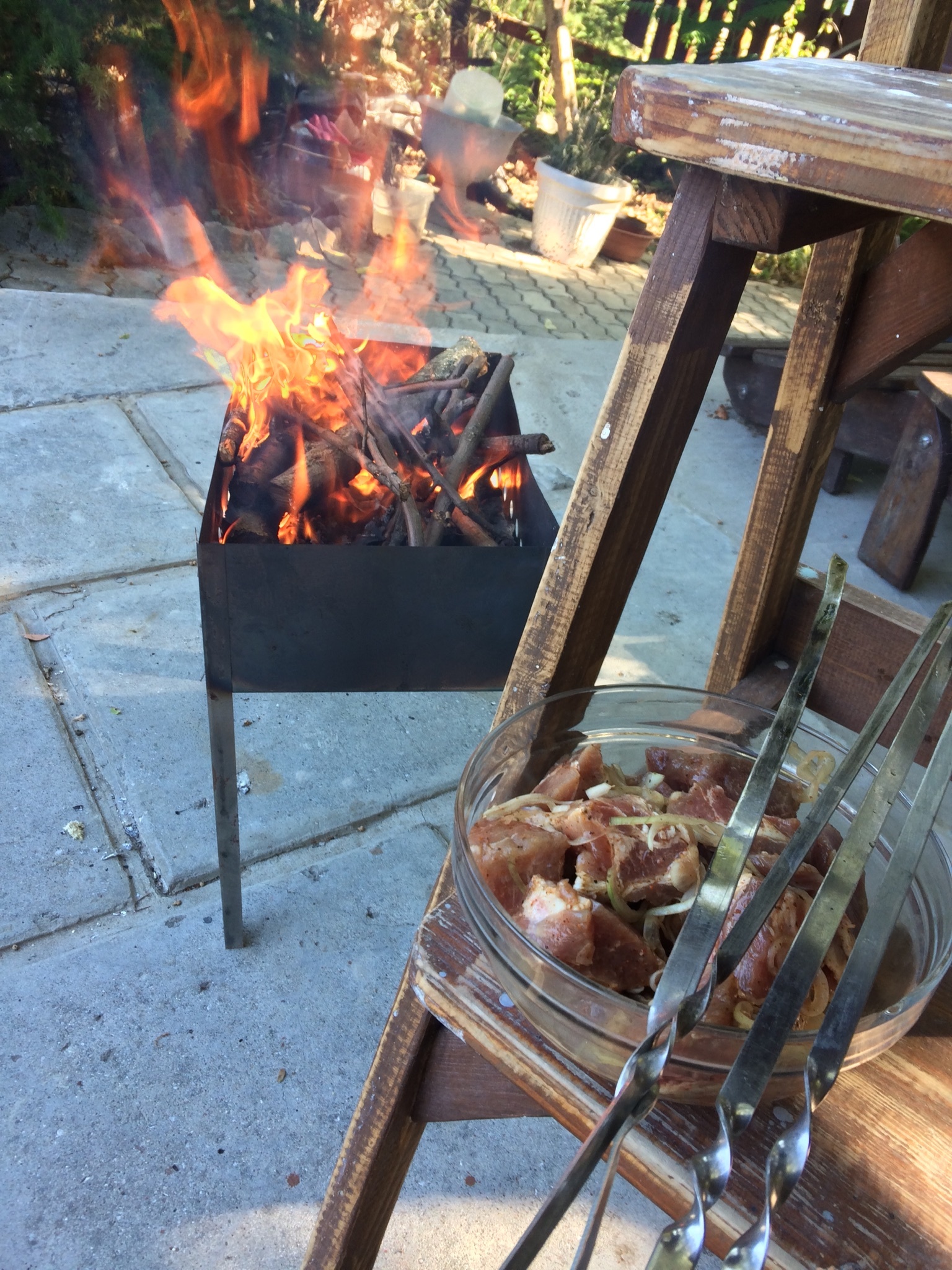 Barbecue for 2 packs of cigarettes - My, Brazier, Dacha, Homemade, From improvised means, Longpost