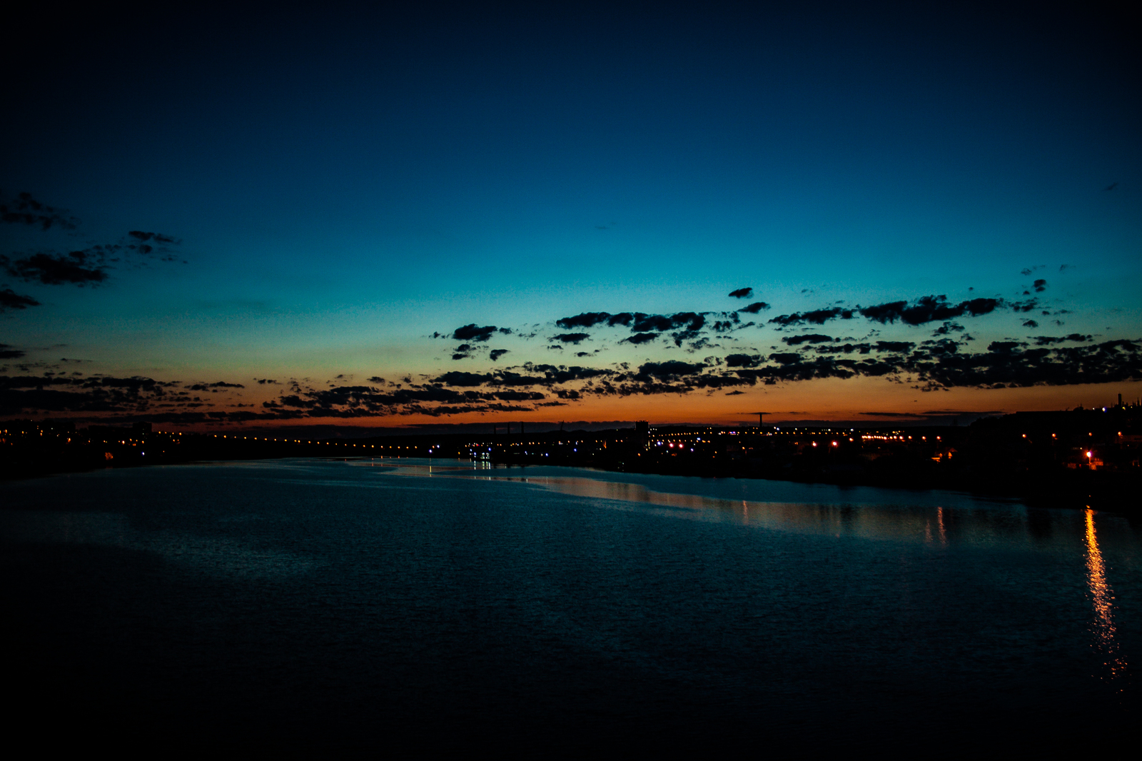 Sunset on the Borodino bridge - My, Sunset, Clouds, Night city, River, Beginning photographer