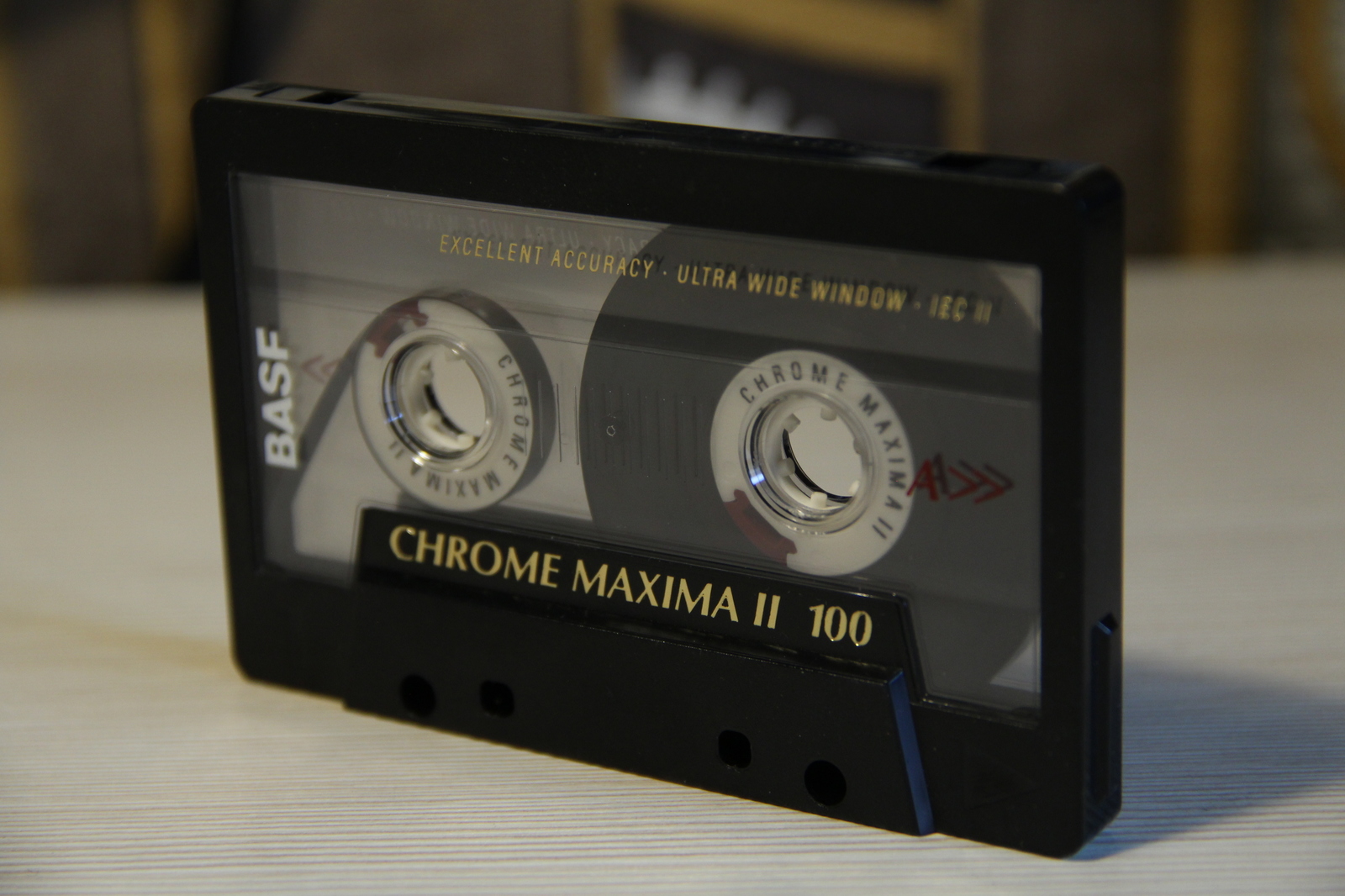 Кассеты 90 х. 90е кассеты картриджи. Компакт кассета 90х. Коссета Maxweii 90. Магнитофонная кассета из 90х.