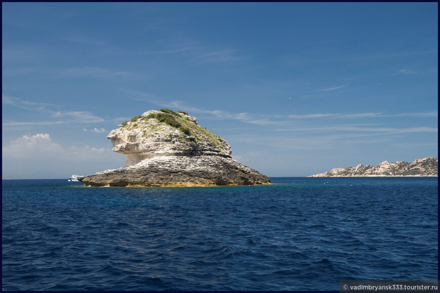 Corsica. Bonifacio - a city on a cliff - Europe, Sea, Travels, Tourism, Vacation, Planet, Peace, Guide, Longpost