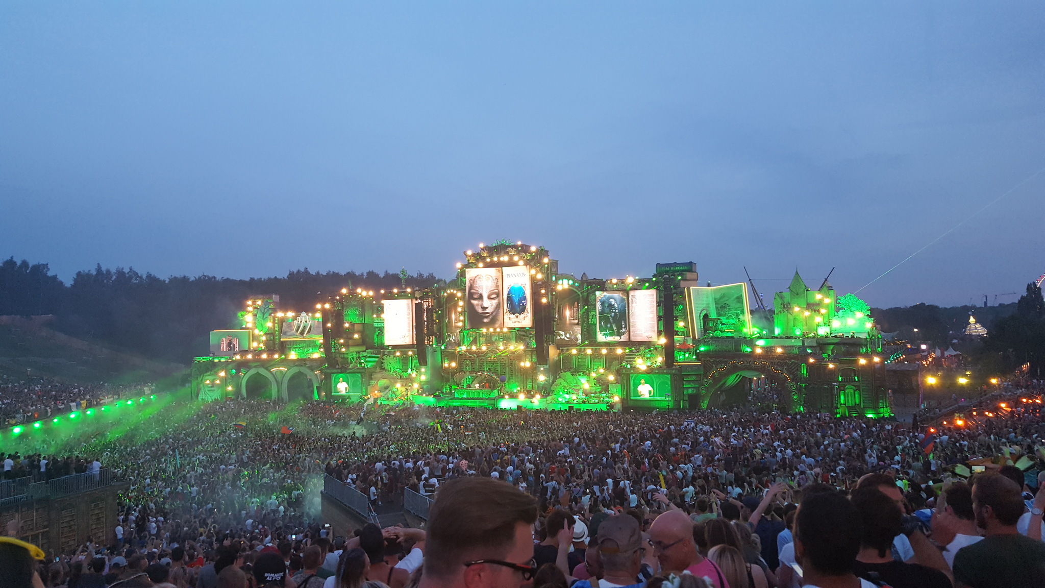 Tomorrowland Festival (electronic music) - My, Music Festival, The festival, Longpost