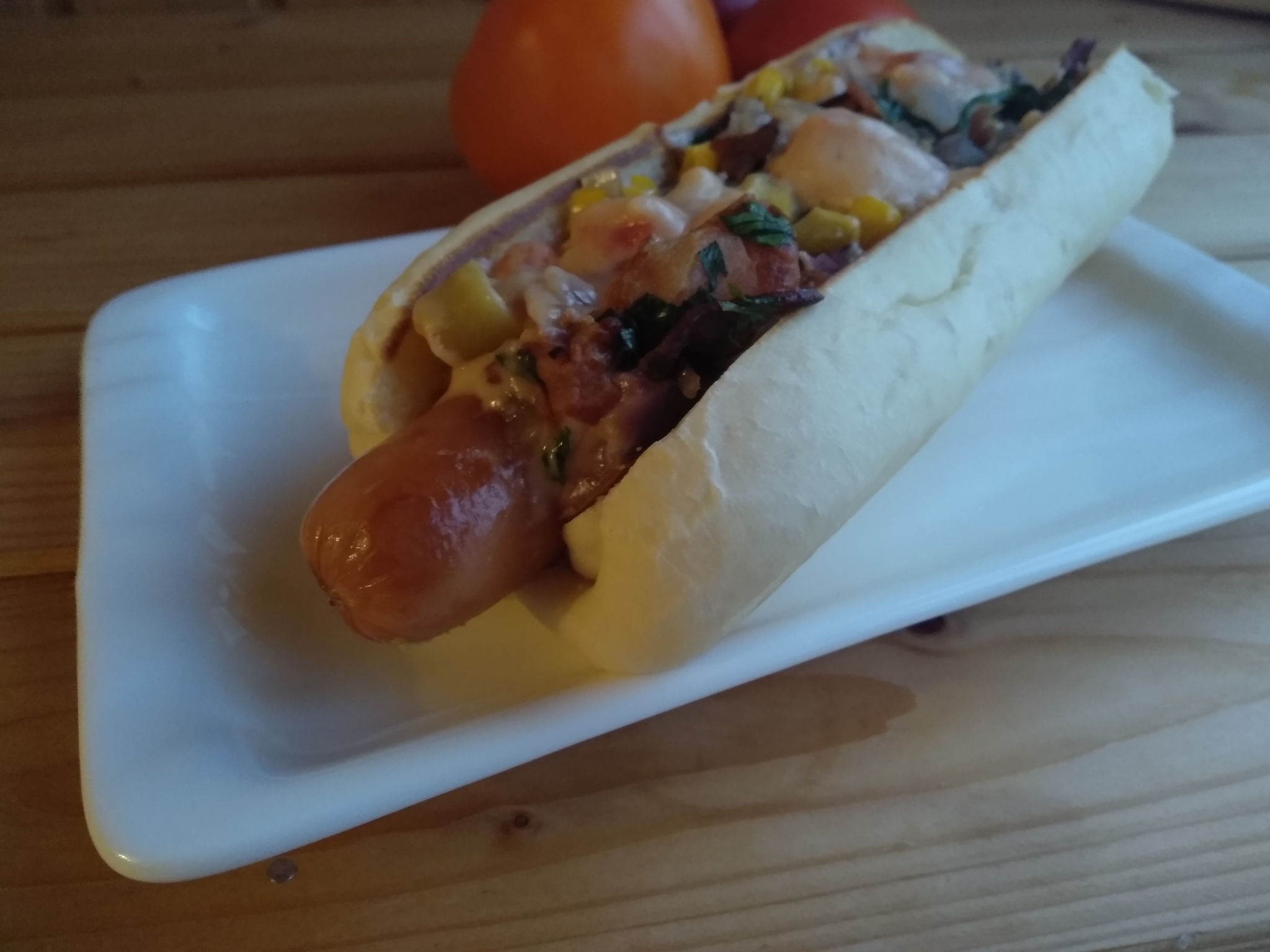 Hot dog with cheese-tomato sauce and sweet corn with bacon - My, Yummy, Well-fed, Tomatoes, Hot Dog, American cuisine, Sausages, Sauce, Cheese, Longpost