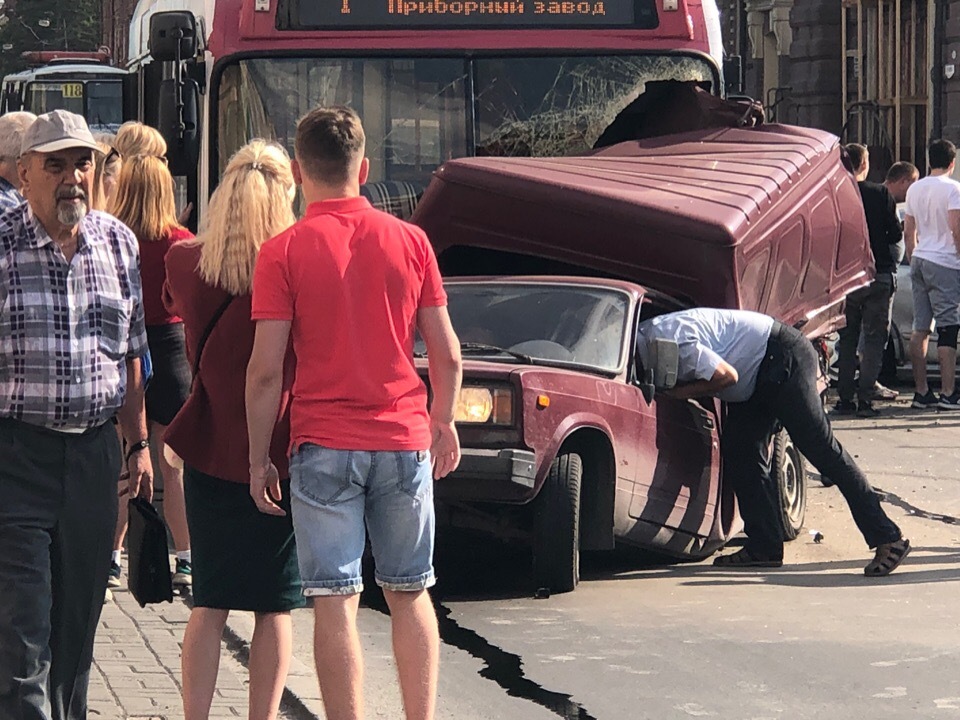 Авария в Томске 28.07.19 - Авария, Авто, Томск, Шашечник, Видео, Длиннопост, Негатив