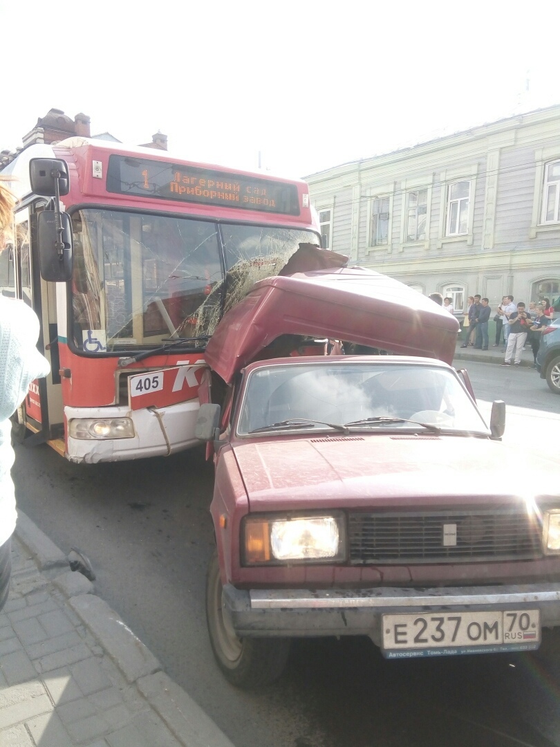 Accident in Tomsk 07/28/19 - Crash, Auto, Tomsk, Checkerboard, Video, Longpost, Negative