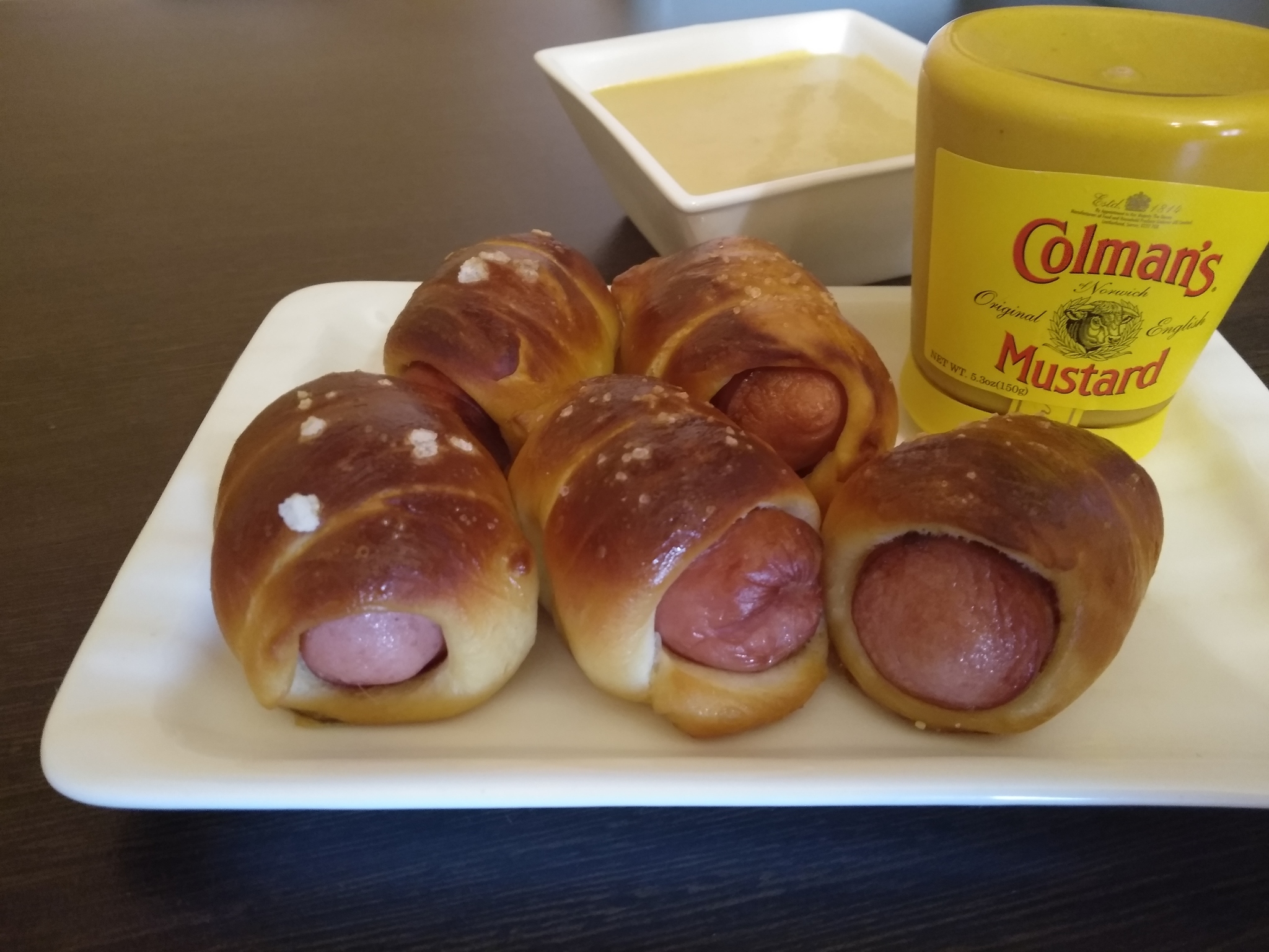 Mini pigs in pretzel blankets | Пикабу