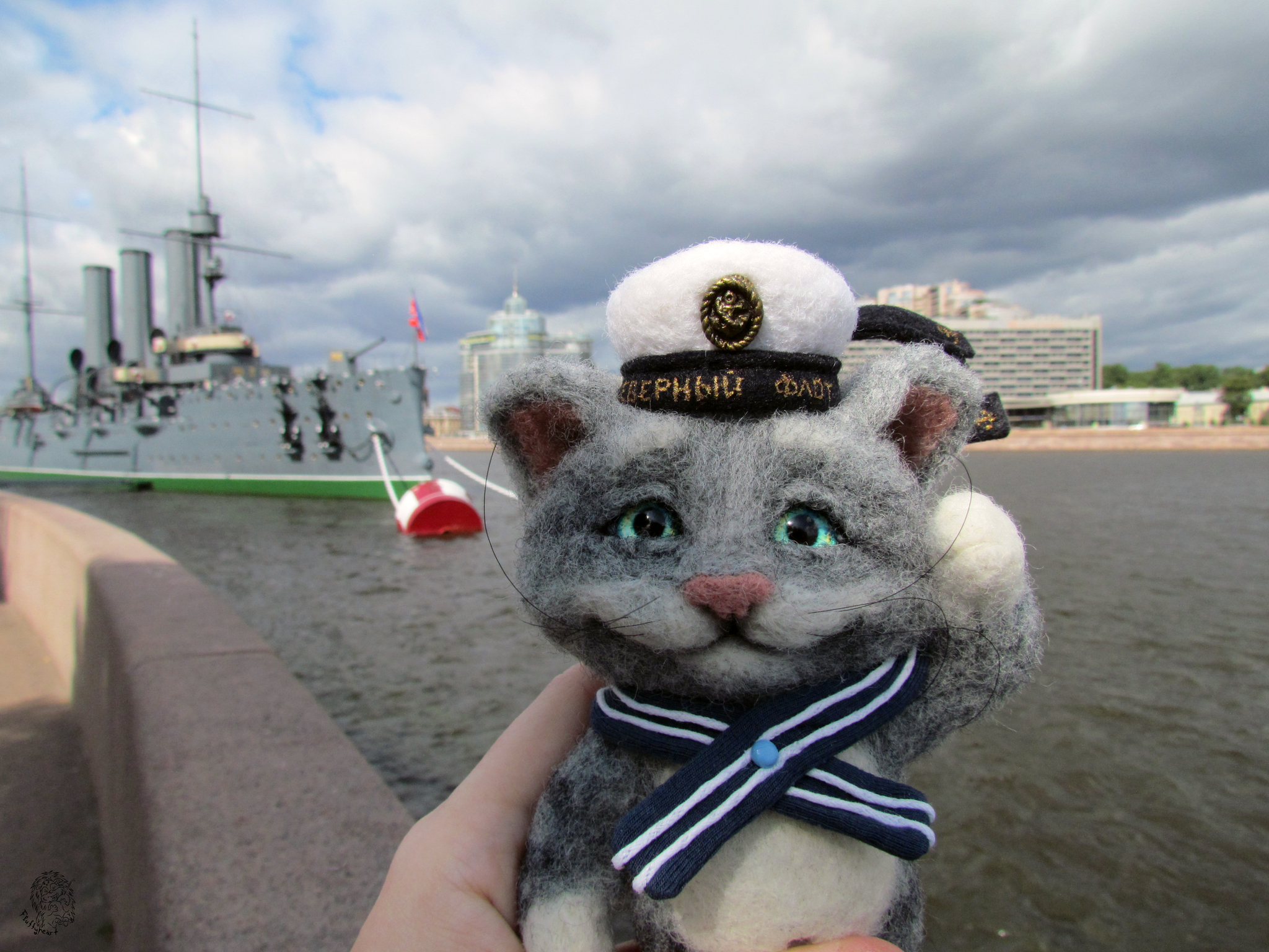 Котматрос ру заказать. Кот Морячок игрушка. Кот матрос игрушка. Вязаная игрушка кот моряк. Питерский кот игрушка.