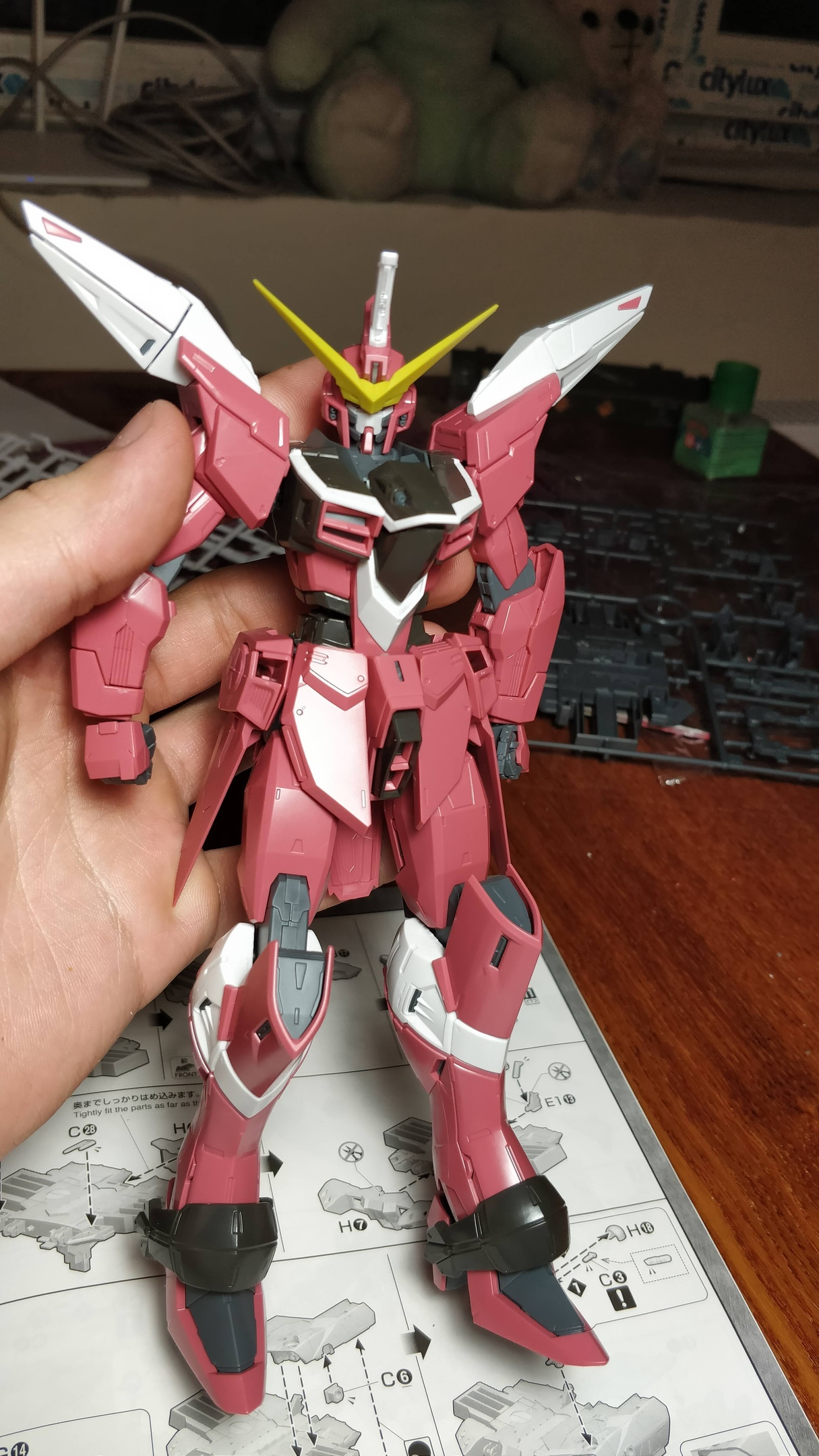 Assembly of MG Justice Gundam 1/100 Bandai. - My, Stand modeling, Gunpla, Process, Assembly, Painting, Models, Longpost