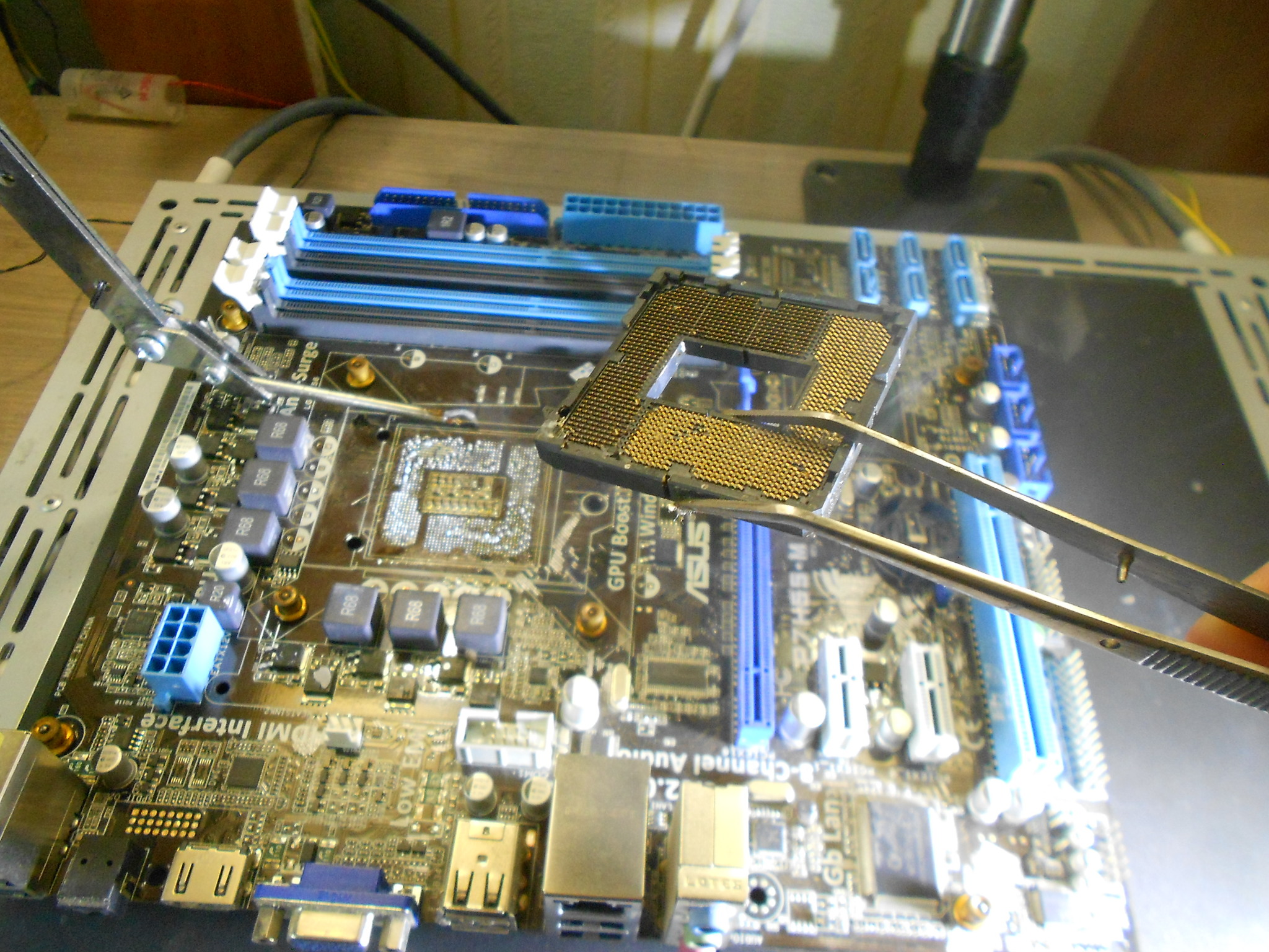 Replacing socket 1156 with an old Asus P7H55-M - My, Soldering, Bga, Socket, Repair of equipment, Motherboard, Rukozhop, Longpost