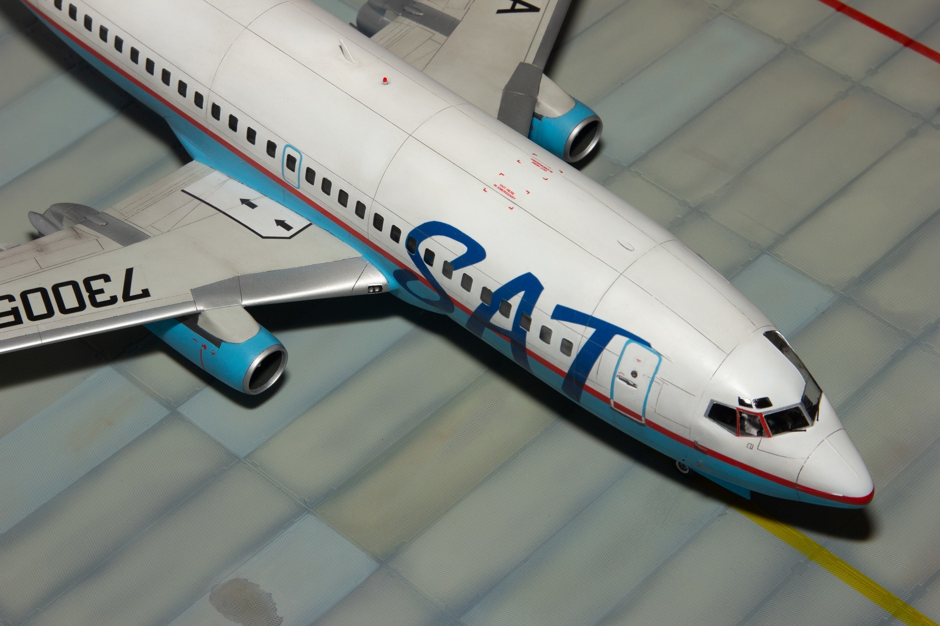 Boeing 737-200 plastic model in 1/72 scale from BPK - My, Boeing-737, Models, Airplane, Longpost, Needlework with process, Boeing 737