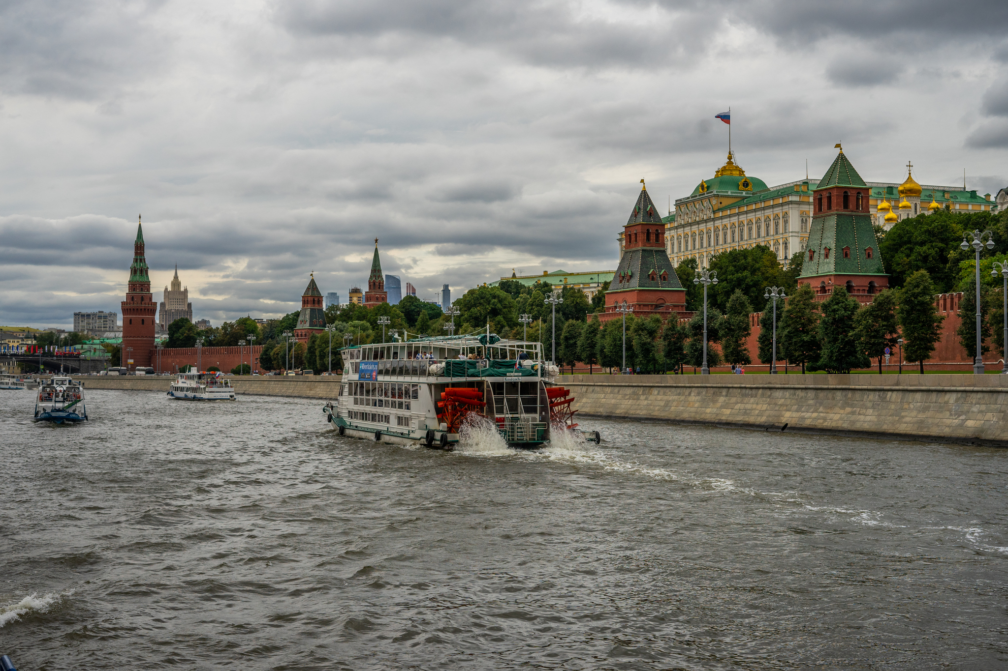 Shades of gray city of Moscow - My, Moscow, Moscow City, Moscow River, River tram, Excursion, The photo, Longpost