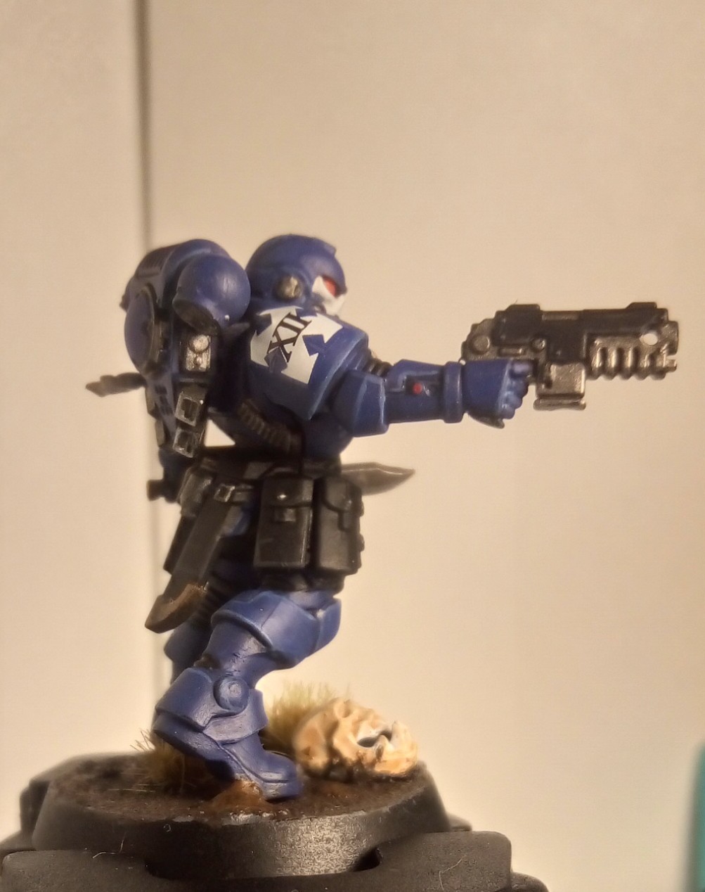 Primaris reiver. Еще одна попытка в нормальный покрасил. - Моё, Warhammer 40k, Primaris Space Marines, Ultramarines, Длиннопост