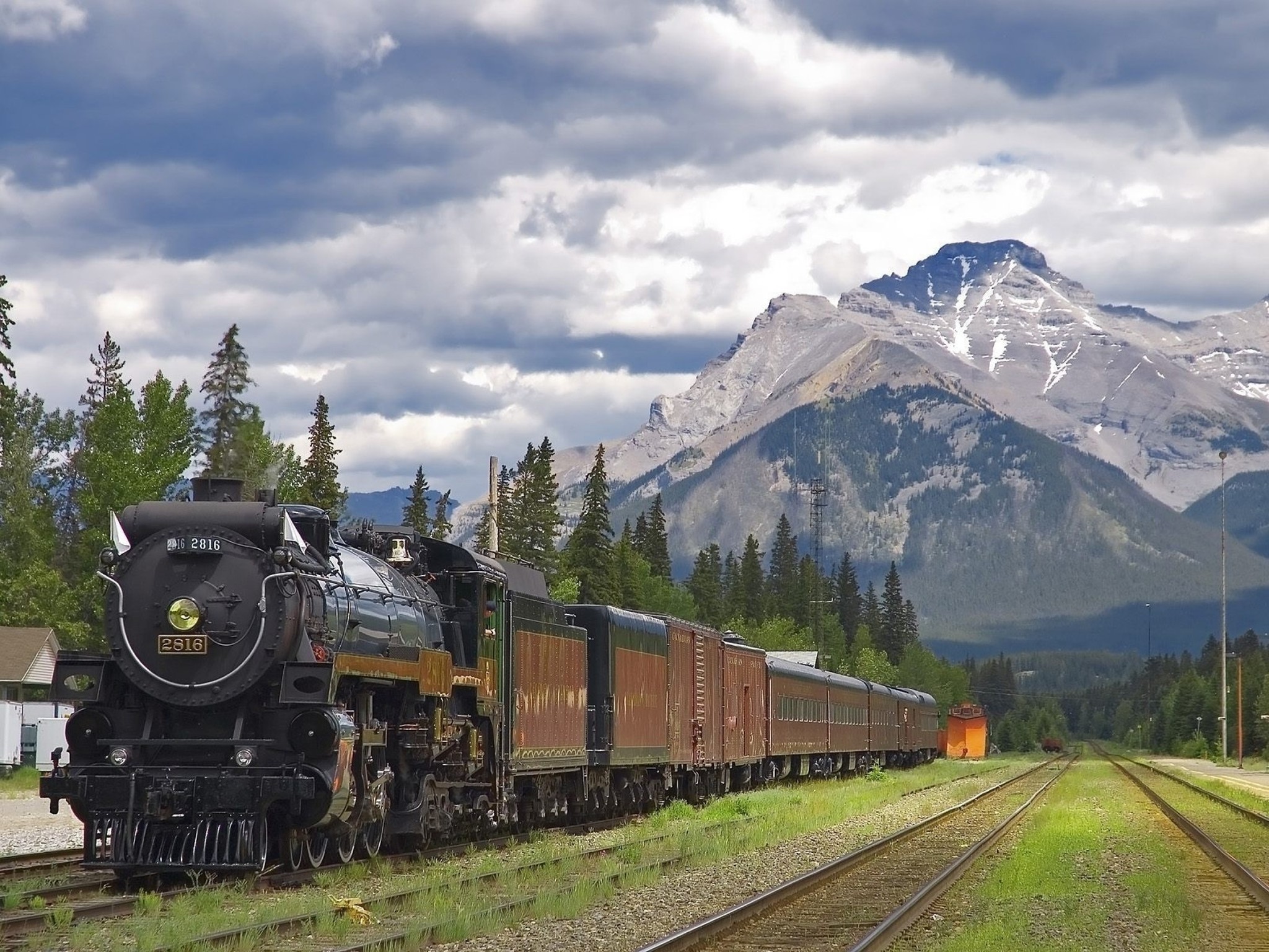 Canada. - Railway, Canada, Longpost, Highway