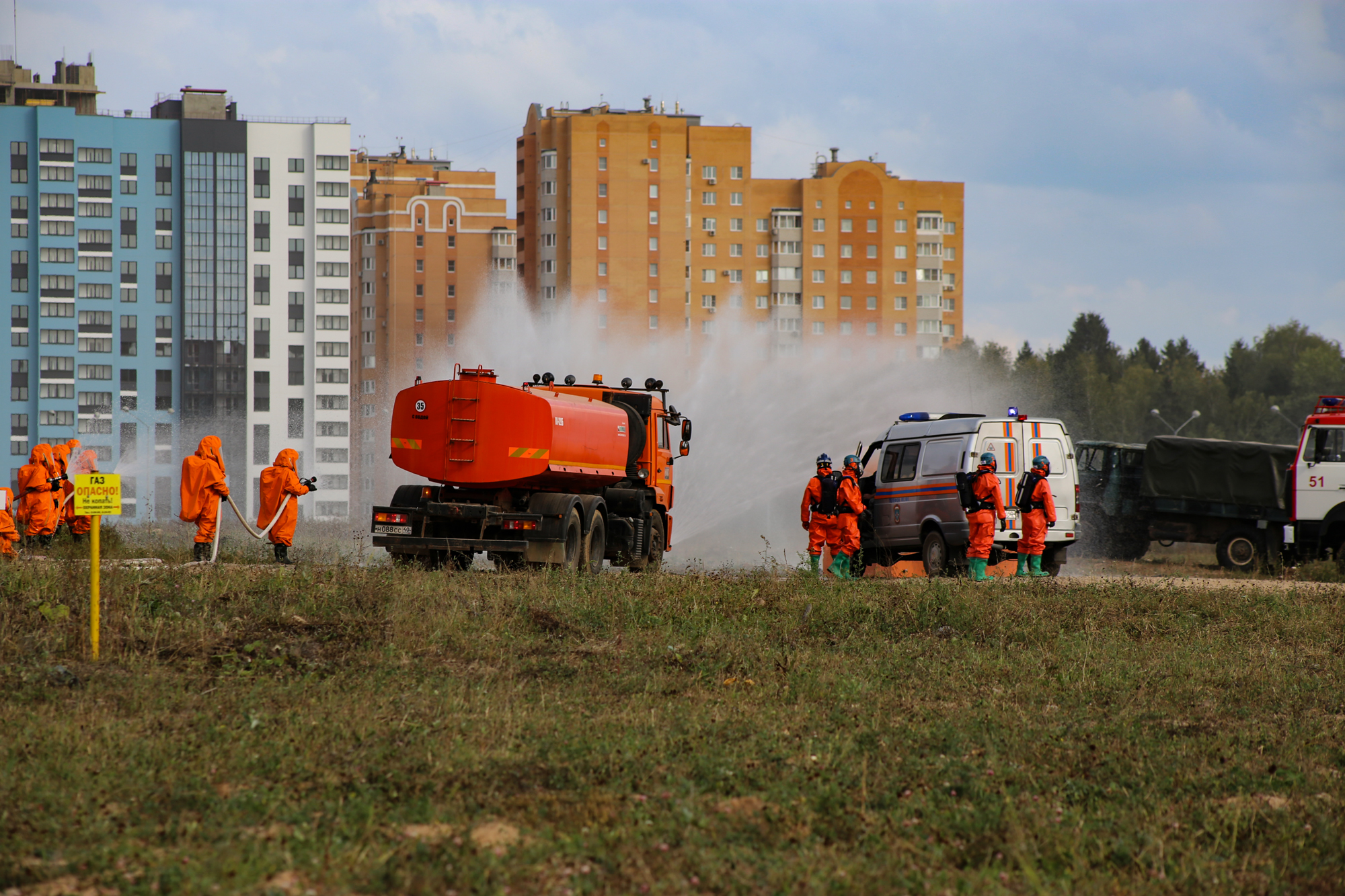 Preparation for civil defense exercises (photo report) - My, Teachings, Ministry of Emergency Situations, Aviation, IL-76, Firefighters, The photo, Reportage, Longpost