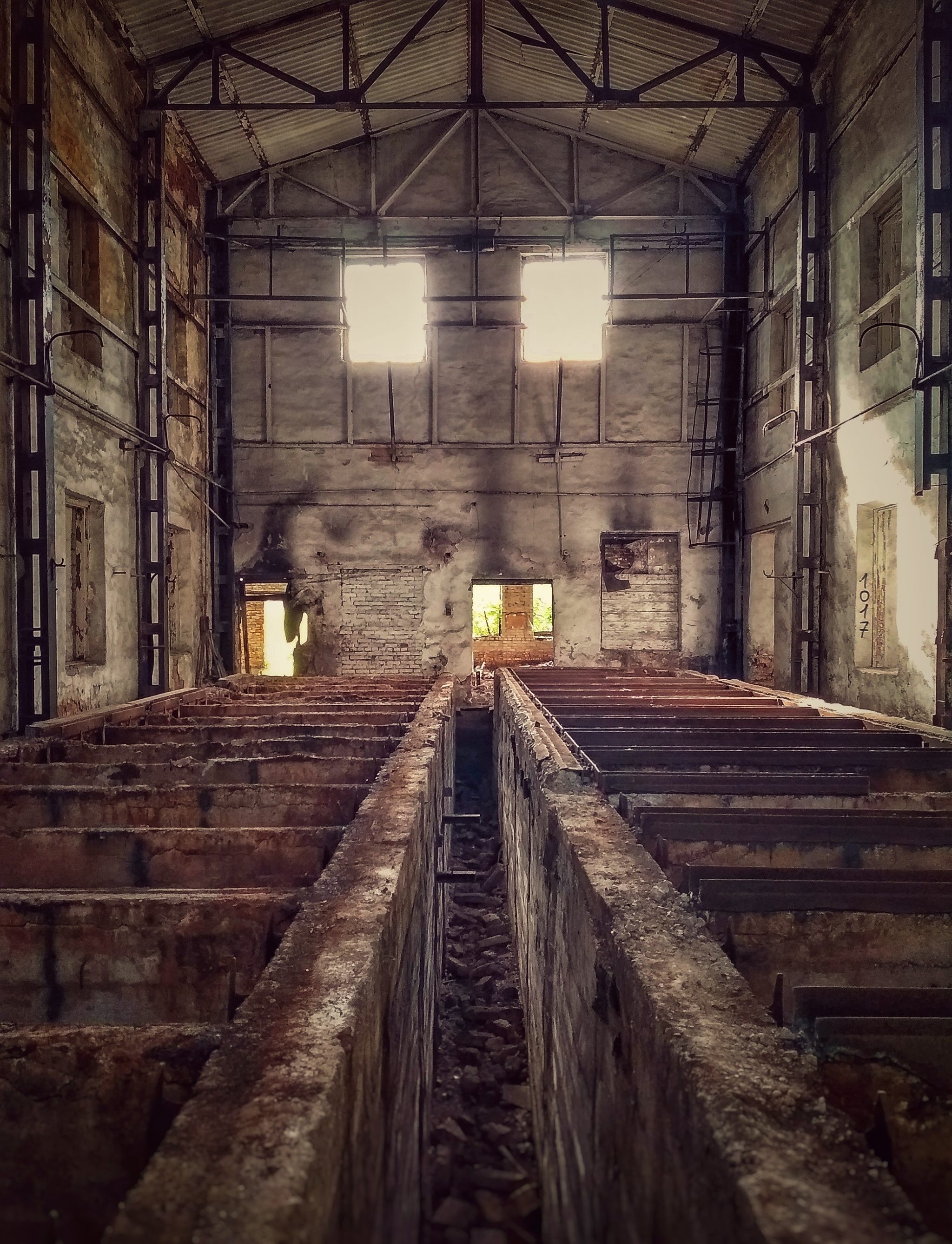 dead heart of the city - My, The photo, Architecture, Old man, Abandoned, Barnaul, Fuck aesthetics, Factory, Devastation, Longpost