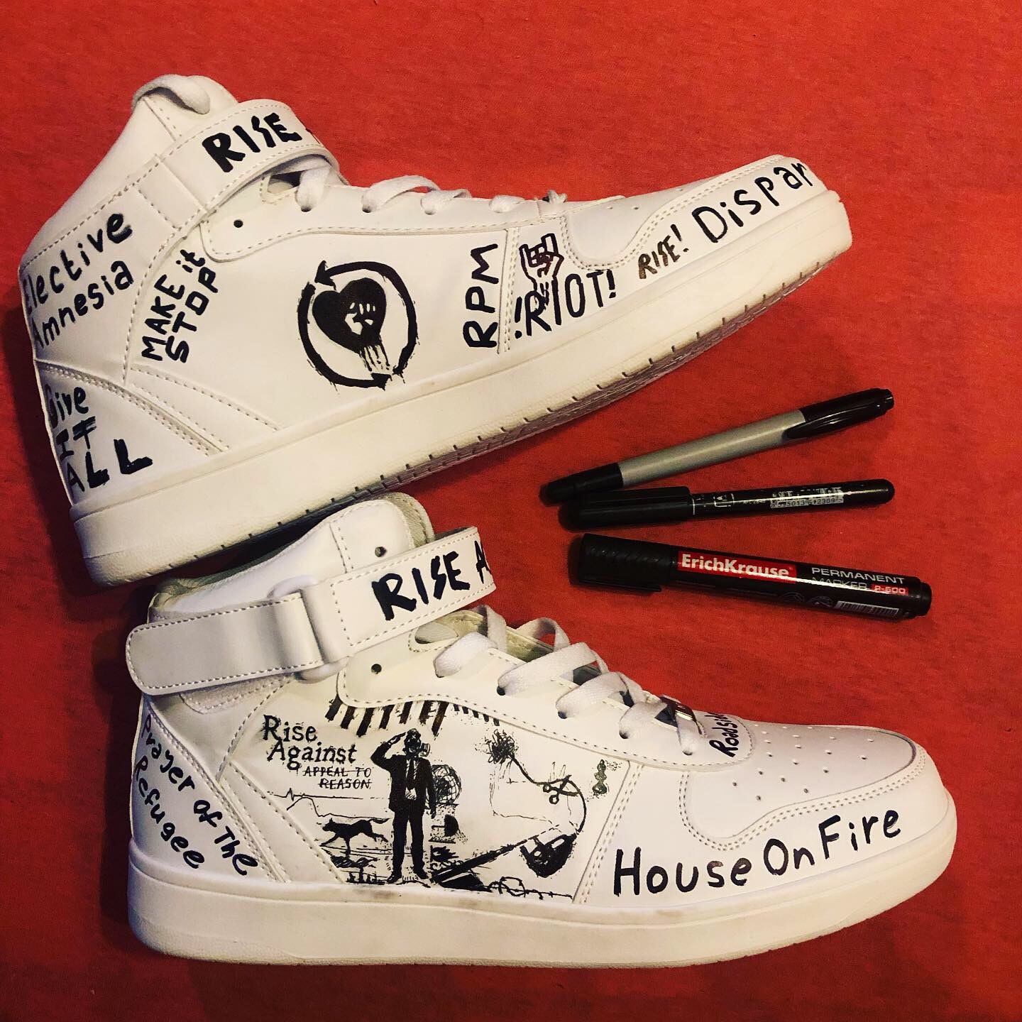 We take white crosses ... three markers, and we make an exclusive))) - My, Creative, Sneakers, Rise against, Fan art, Painting, Longpost