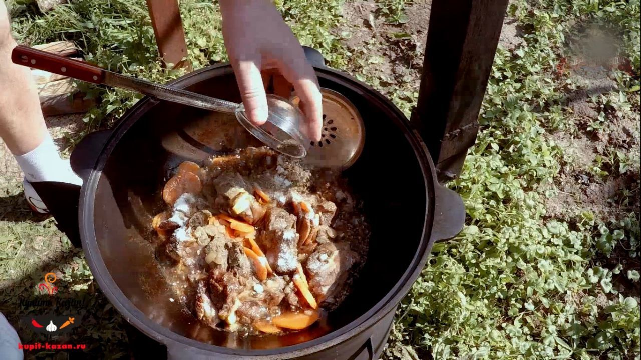 Dumlyama in a cauldron - My, With grandfather at lunch, Dumlyama, Meat, Food, Yummy, Recipe, Video, Longpost