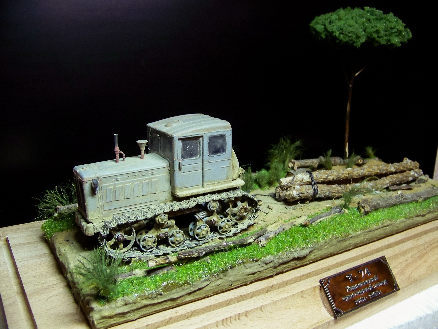 T-74 caterpillar tractor - My, 1:43, Tractor, Caterpillar, Diorama, Longpost