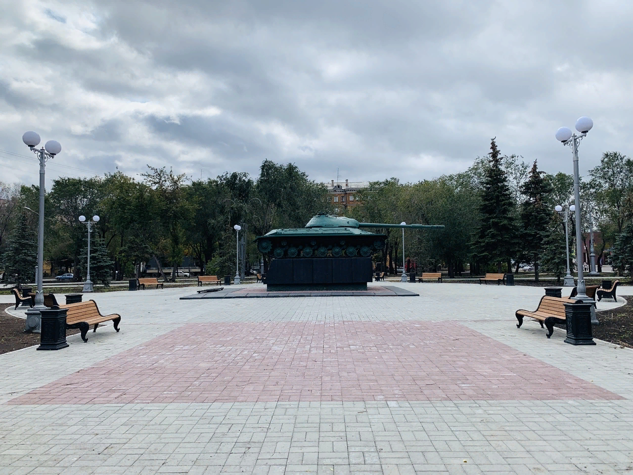 Magnitogorsk, the square for the inhabitants of the Left Bank has changed. - Magnitogorsk, Square, People, Relaxation, The park, The photo, Magnitogorsk history club, Longpost