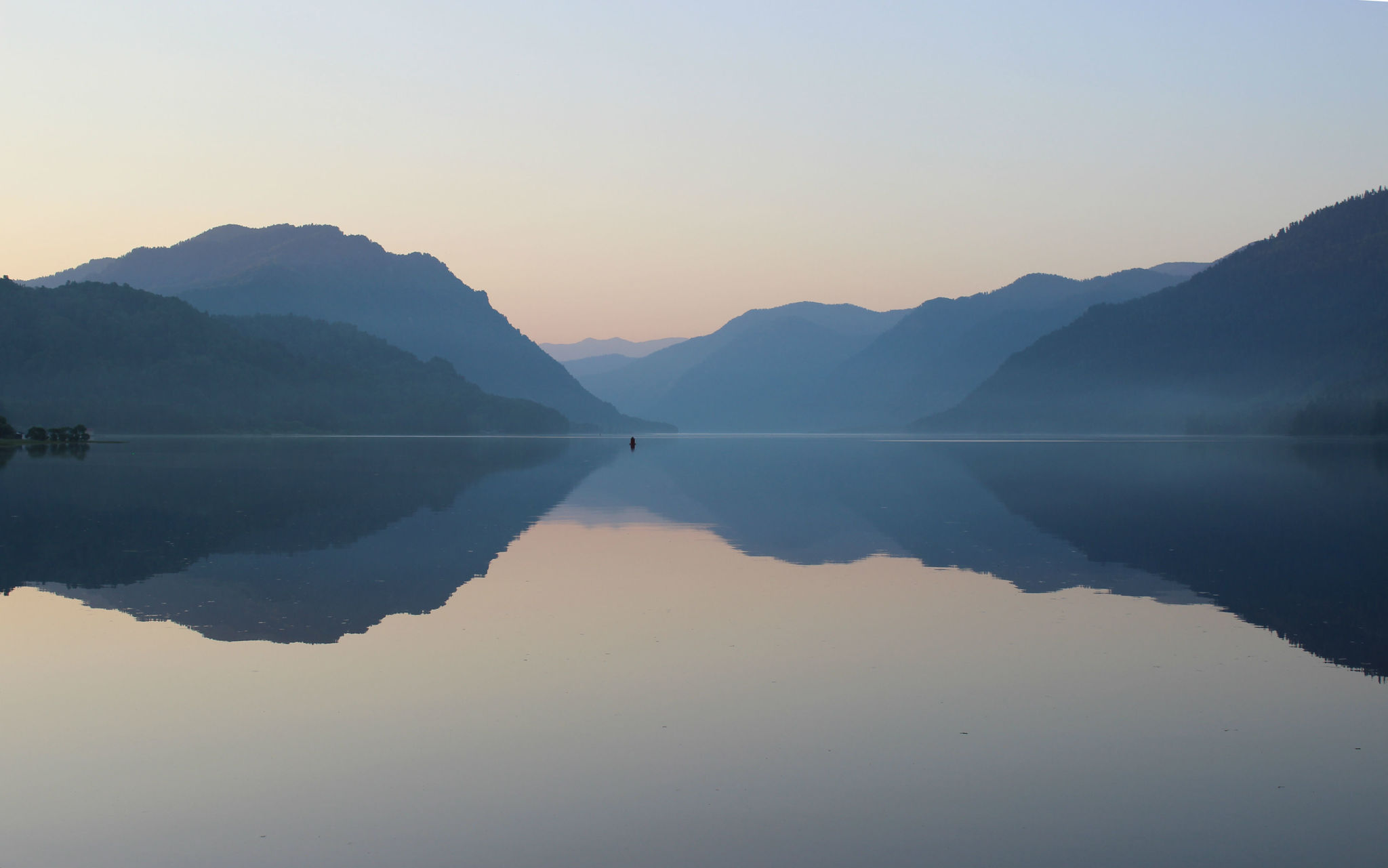 Teletskoye lake. Altai. - My, Mountain Altai, Teletskoe lake, Russia, The nature of Russia, The mountains, Lake, Morning, dawn, Altai Republic