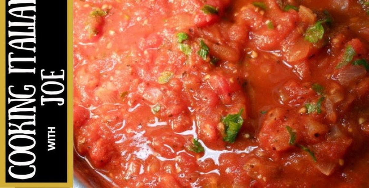 Соус помидор макарон. Паста с соусом неаполитано. Соус суго с базиликом. Соус для пиццы из помидоров на зиму. Соус с базиликом и помидорами.