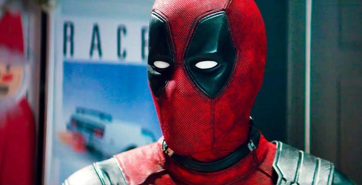 Deadpool trailer. Дэдпул Рождественская версия. Дэдпул трейлер.